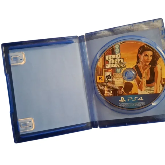PRE-OWNED  GRAND THEFT AUTO V<PS4> 🎮🚘 - Picture 3 of 5